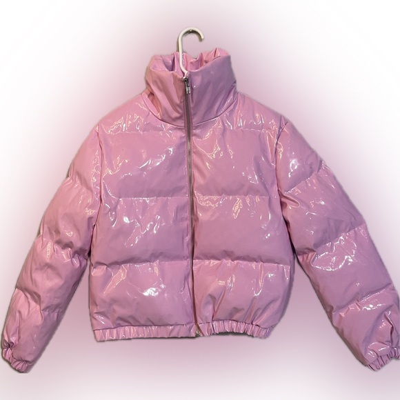 PrettyLittleThing Bubble Pink Vinyl Cropped Puffer Jacket Women’s 6/8 - Picture 2 of 3